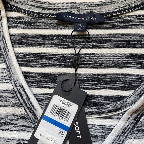 Women’s Tommy Hilfiger striped top. Size XL. Black/white - Picture 2 of 4